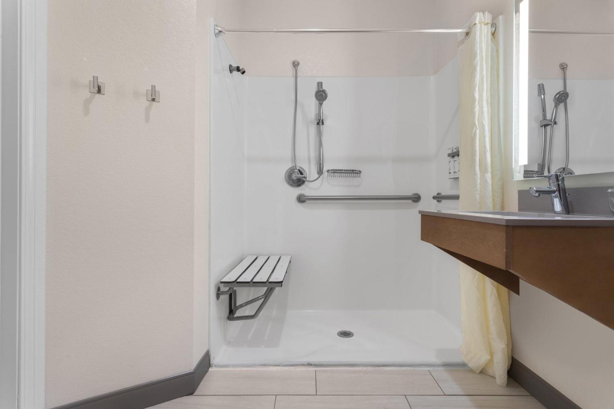 Candlewood Suites La Crosse By Ihg Ngoại thất bức ảnh